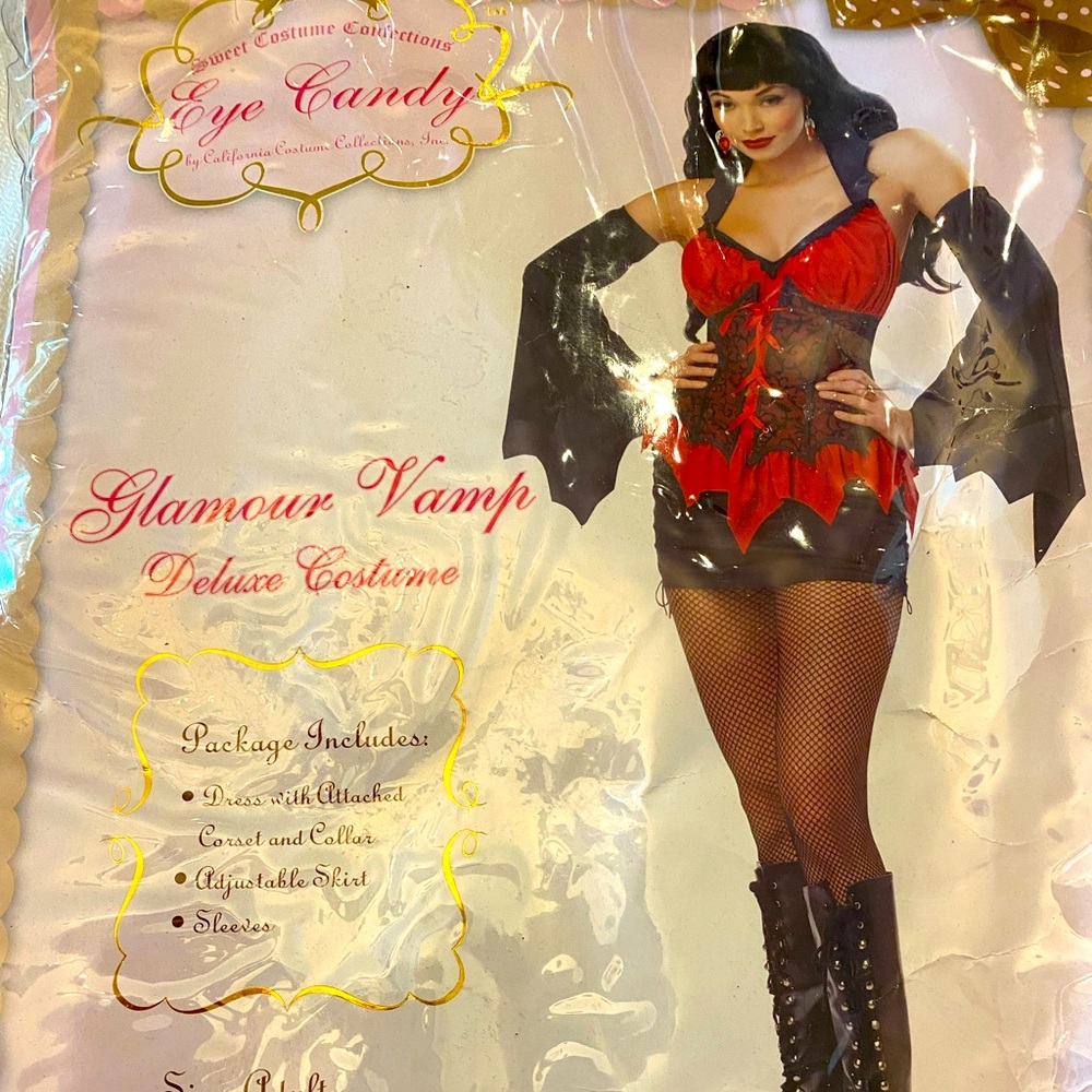 Glamour Vamp Deluxe Costume